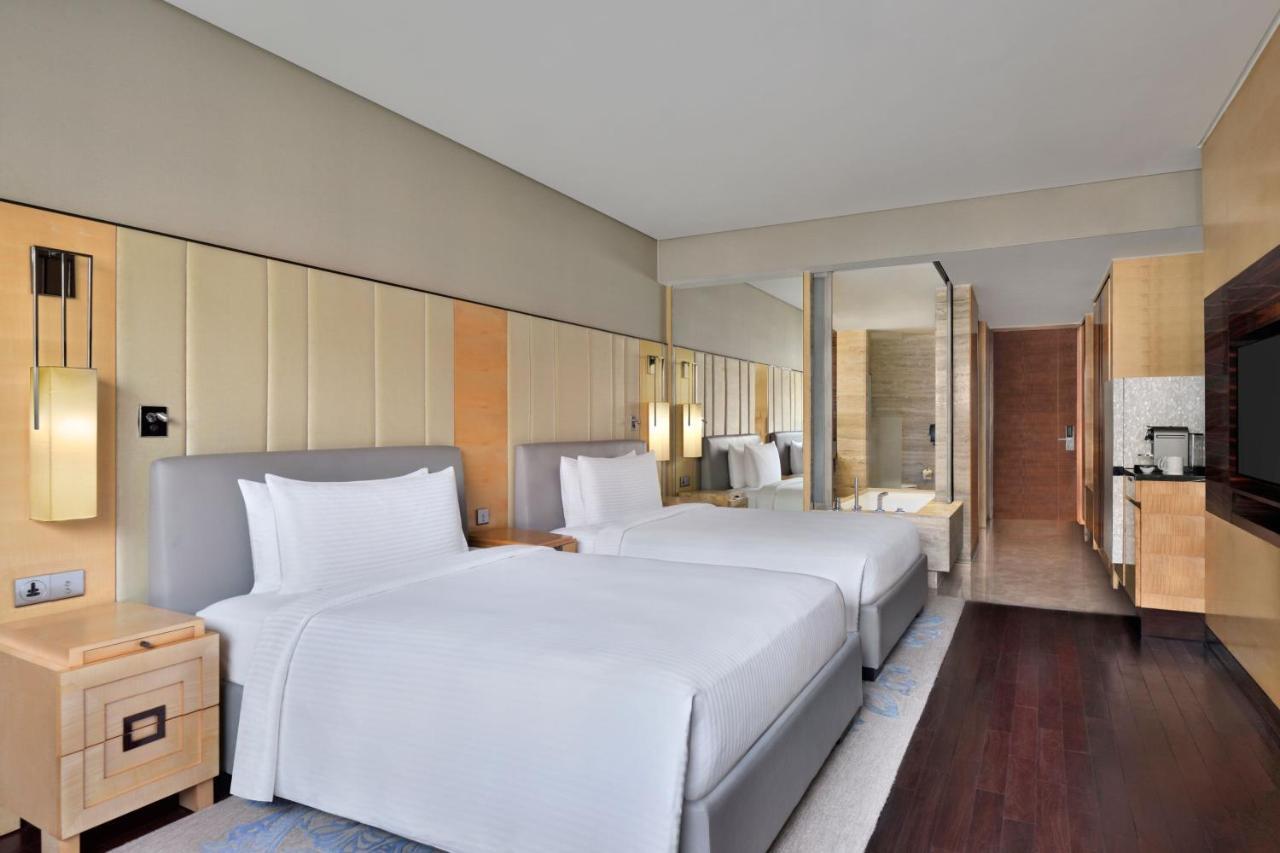 Jw Marriott Hotel New Delhi Aerocity Eksteriør bilde Deluxe Room