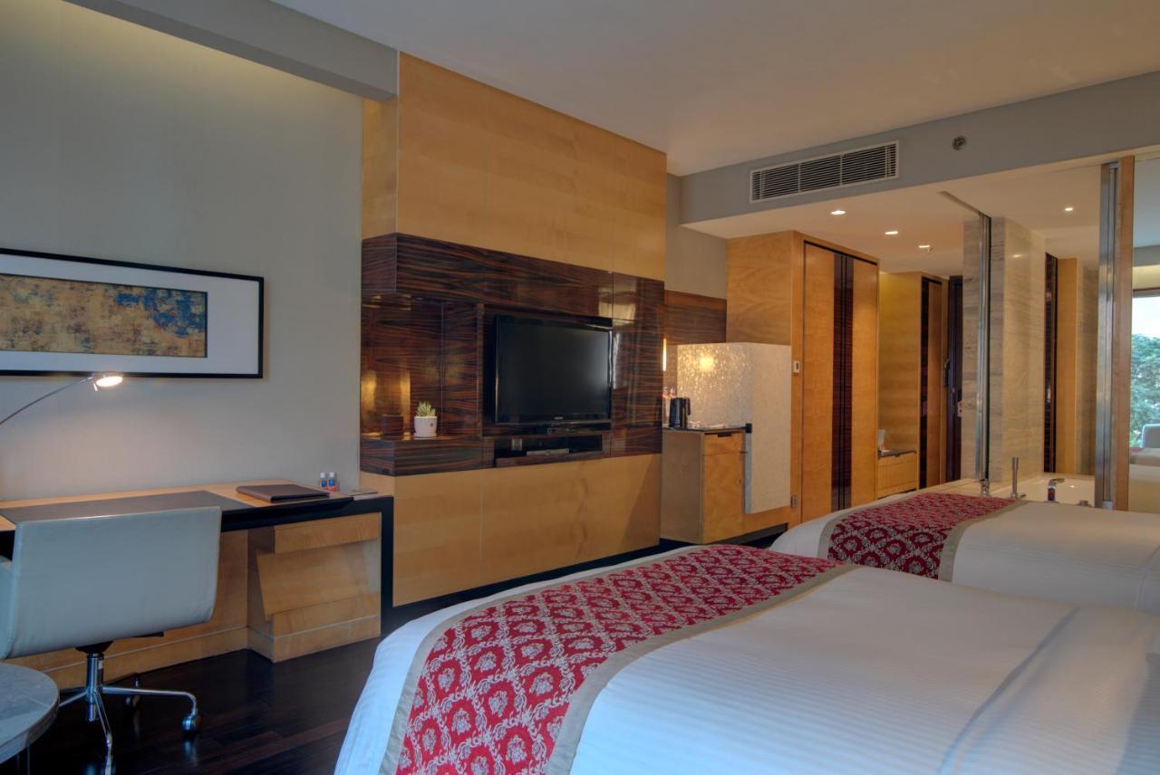 Jw Marriott Hotel New Delhi Aerocity Eksteriør bilde A room at the Taj Bengal