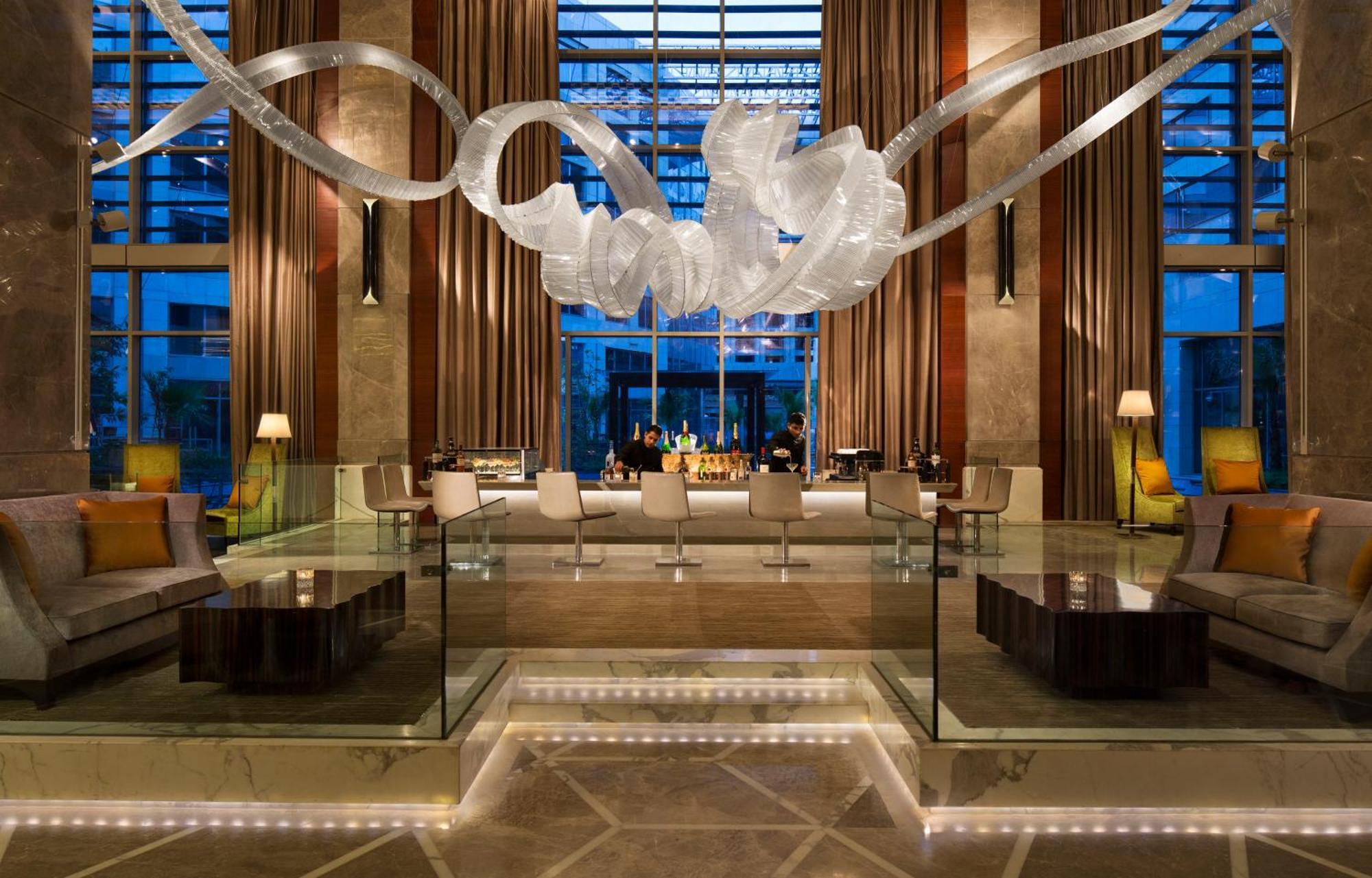 Jw Marriott Hotel New Delhi Aerocity Eksteriør bilde The lobby of the hotel