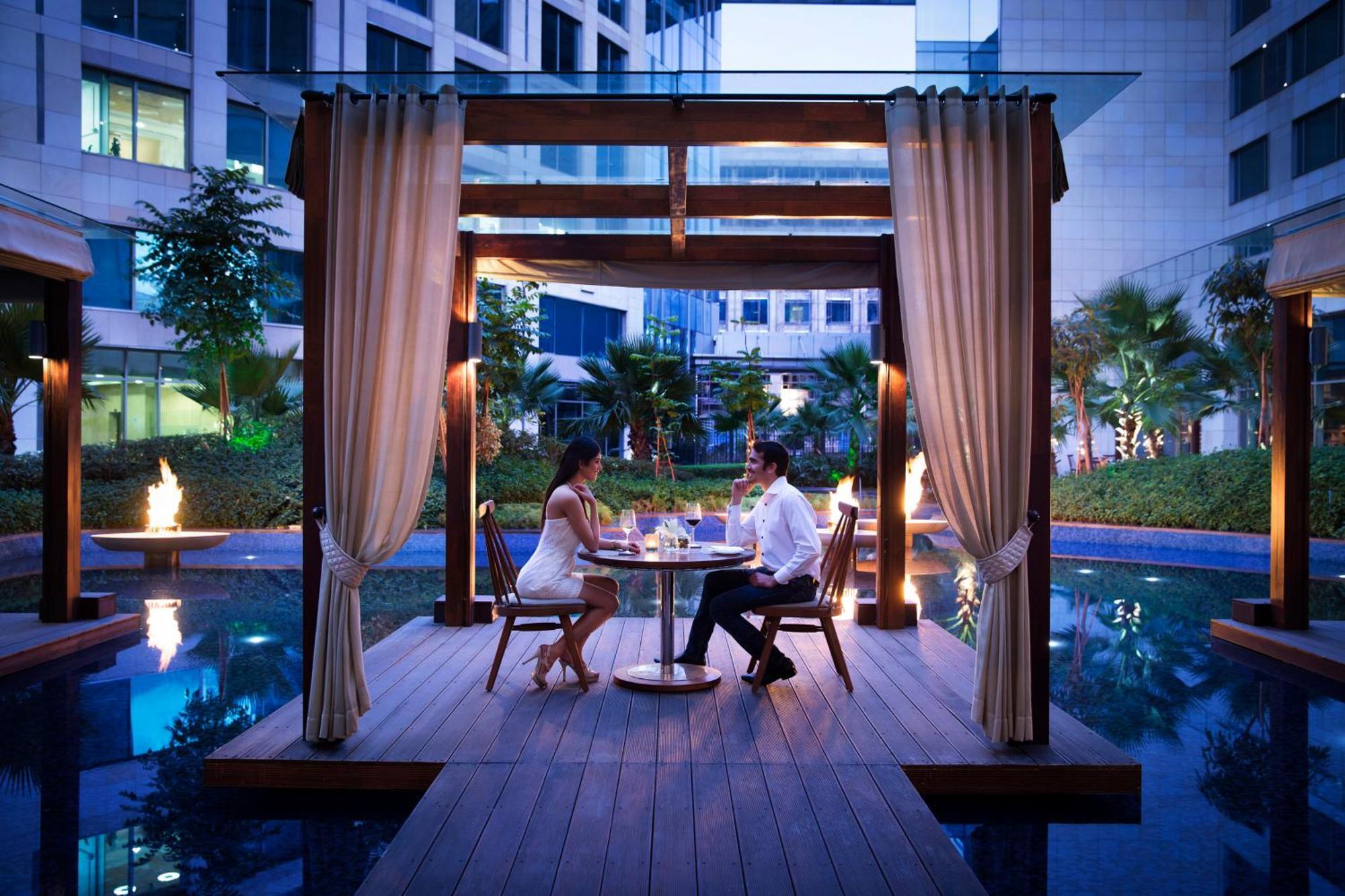 Jw Marriott Hotel New Delhi Aerocity Eksteriør bilde The Cove