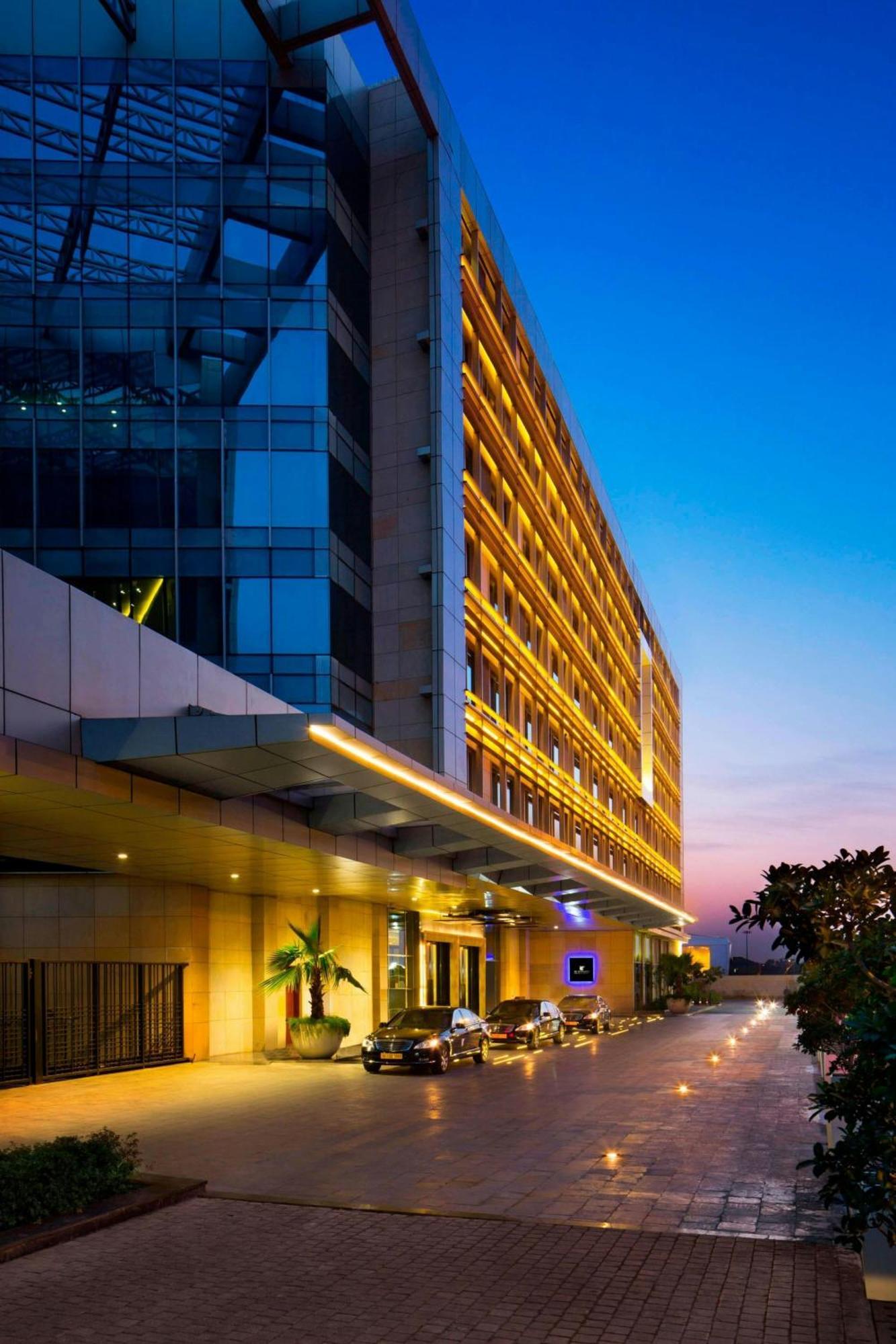 Jw Marriott Hotel New Delhi Aerocity Eksteriør bilde The Park, New Delhi
